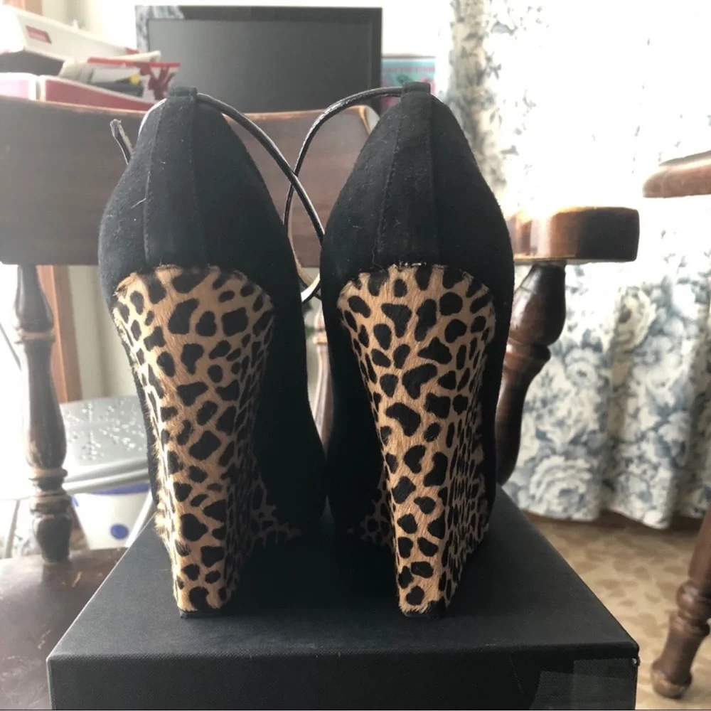 Giuseppe Zanotti Suede Leopard Print Wedges 39.5